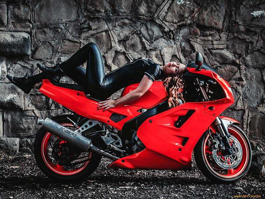 Beautiful girl Beautiful girls and motorcycles in Bamako
