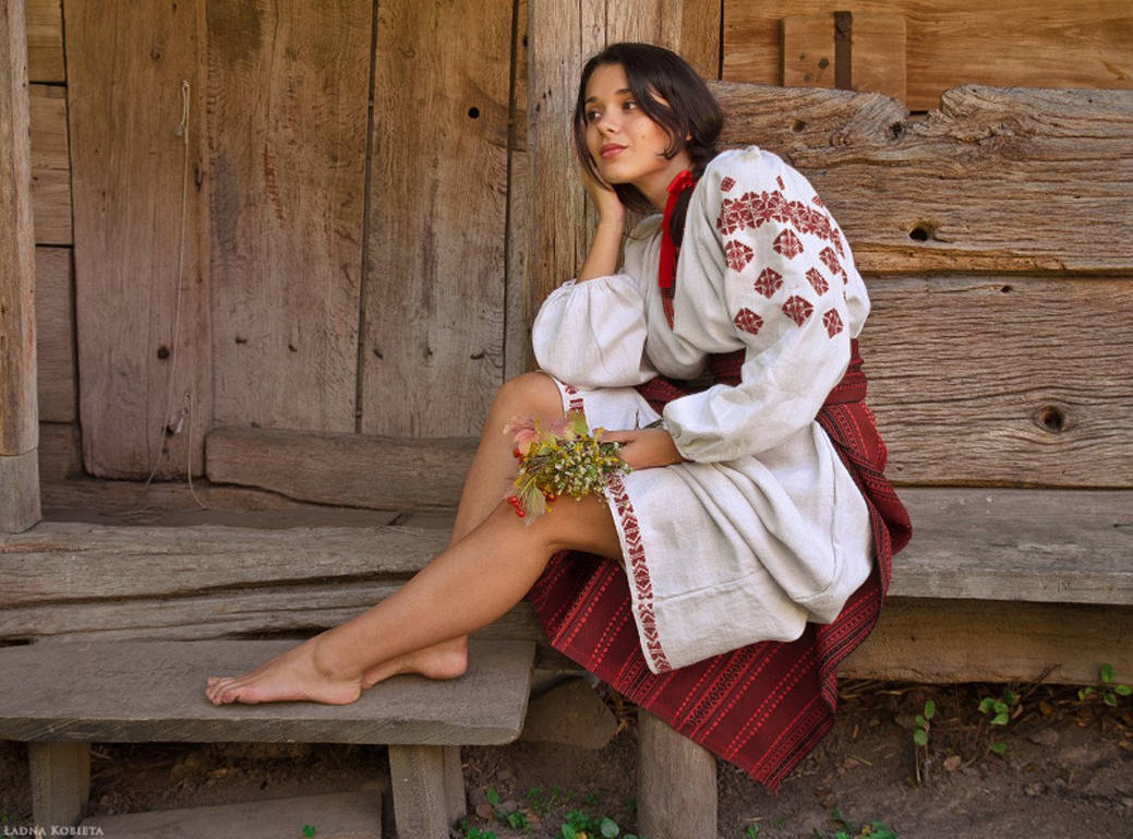 Women in Slavic costumes in Bamako